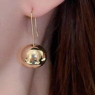 Golden Round Drop Earrings