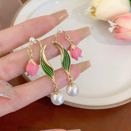 Flower/Pearl Drop Earrings